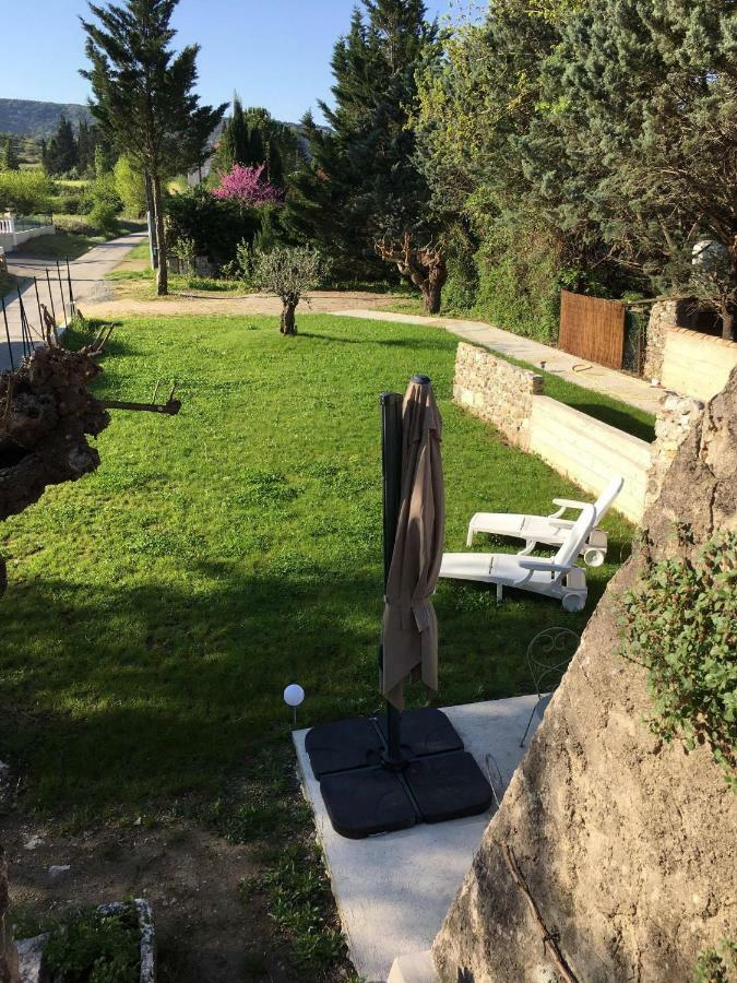 Gites "Oustaou De Bourboul" Grospierres Exterior foto
